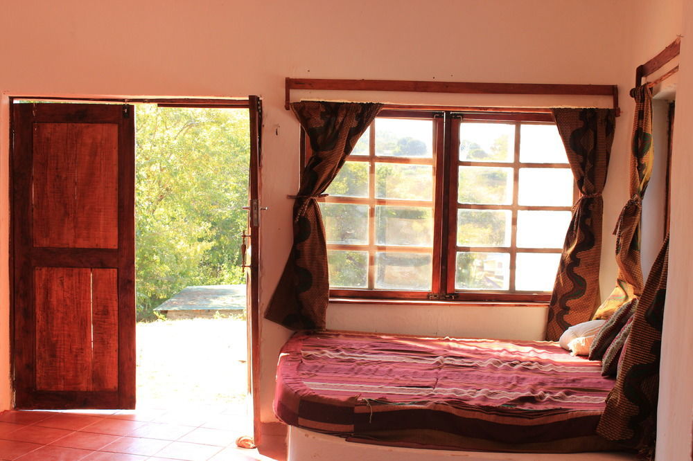 Njaya Lodge Nkhata Bay Exterior foto